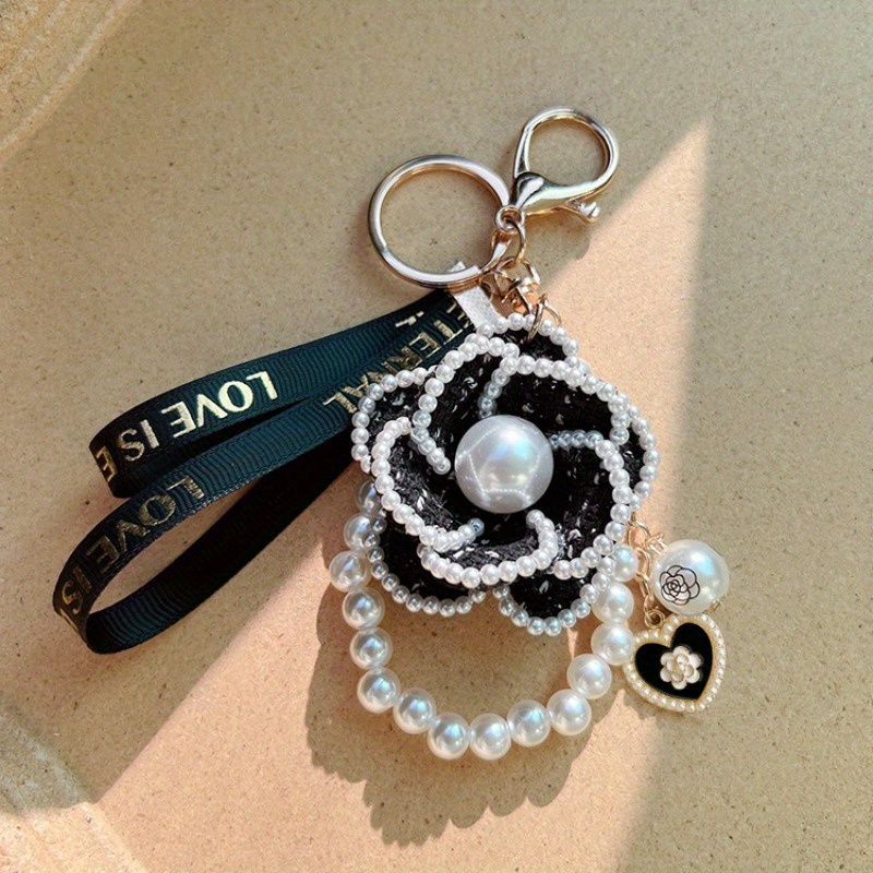 

Elegant Flower Keychain With Pearl And Beaded Accents – Stylish Handbag And Car Key Accessory For Women, Perfect Birthday Gift