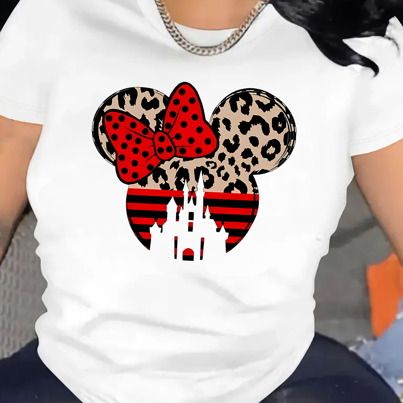 

Women's Casual Graphic Print Knitted T-shirt, Short Sleeve, Crew Neck, Leopard Bow Castle Design