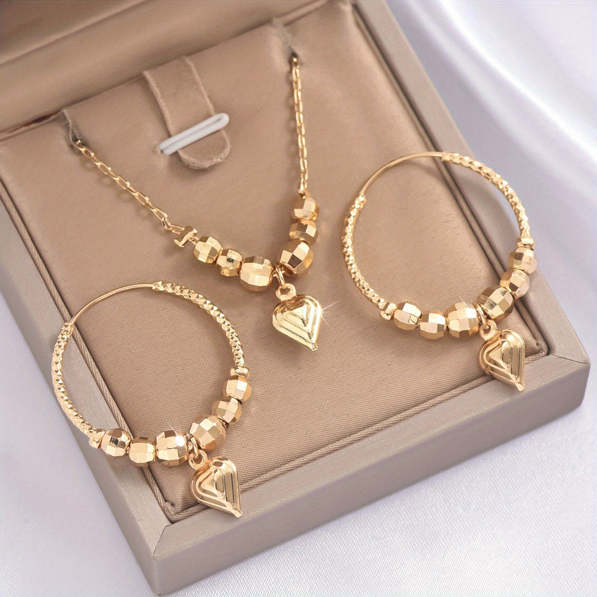 

2pcs/set Of Ladies Creative New Love Pendant Necklace Earrings-gold-plated-14 Copper Jewelry, Suitable For Women' Accessories