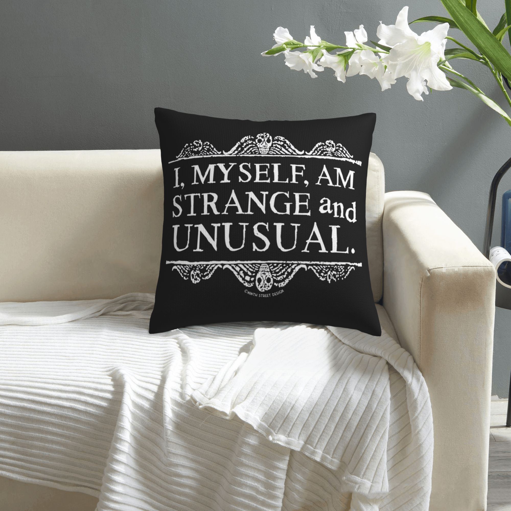 

1pc I, , Am Strange And Unusual Pillow Cover, 18 Inches Inches Halloween Pillowcase, Double- Printed, Zipper Closure, Machine, Pillow Not Included