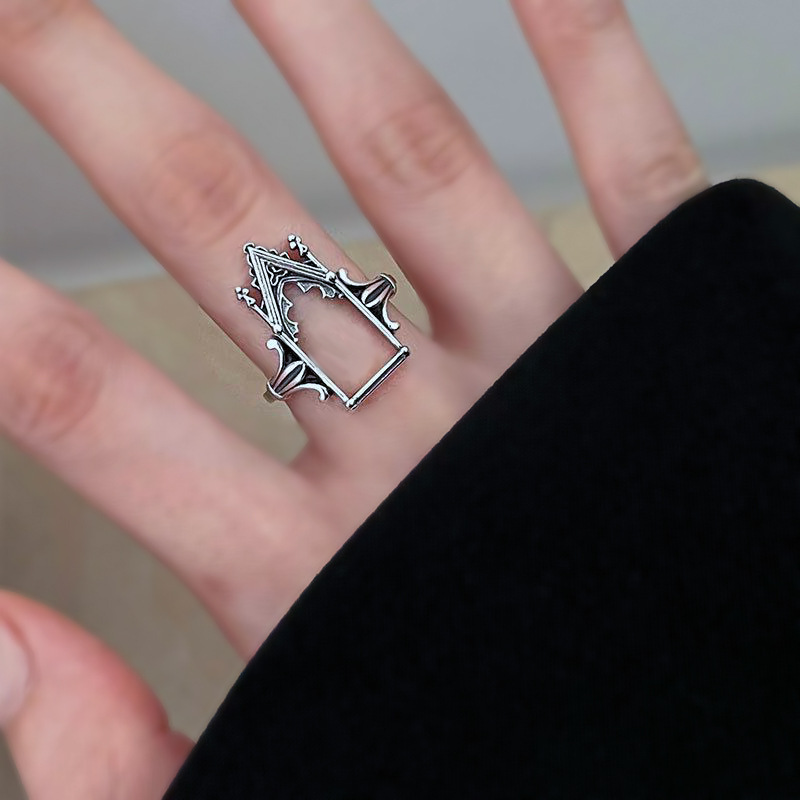 

Vintage Hollow Castle Design Adjustable Ring In Copper And Silvery Colors, A Simple Yet Elegant Birthday Gift For Women, Perfect For Parties.