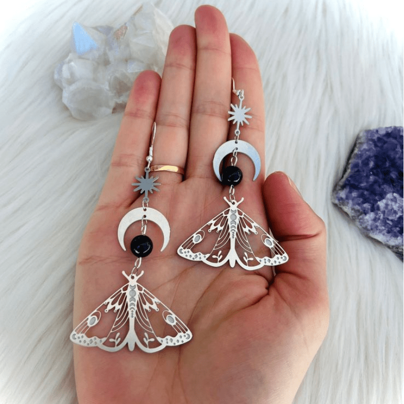 

2pcs Elegant Moth Natural Stone Skeleton Moon Fashion Style Resin Faux Gemstone Metal Copper Silver Color Earrings Women Daily Gift