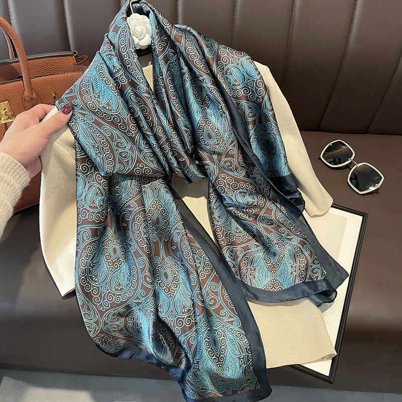 

Vintage Pattern Print Scarf Thin Breathable Shawl Elegant Style Sunscreen Travel Scarf For Women