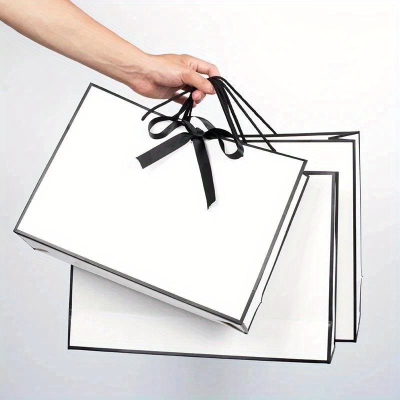 

5pcs Gift Packaging Bag, White Paper Box With Ribbon, Portable Tote Bags, Dinner Party Supplies