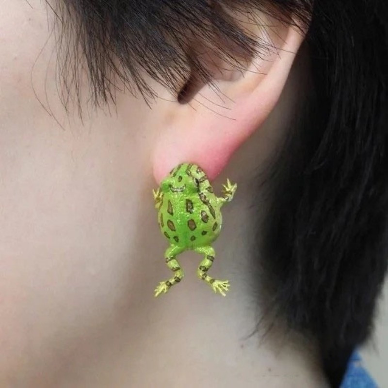 

Funny Frog Earrings, Retro Animal Design, Alloy Material, No Piercing Required, Perfect For Party And Celebration