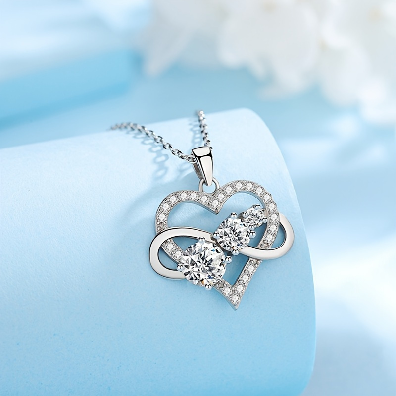 Image of 1.8 Carat Love Necklace 925 Sterling Silvery Moissanite Men And Women Fashion Trend Clavicle Chain Elegant Simple Casual Daily Wear Birthday Anniversary Valentine's Day Gift With Gift Box About 4.5g