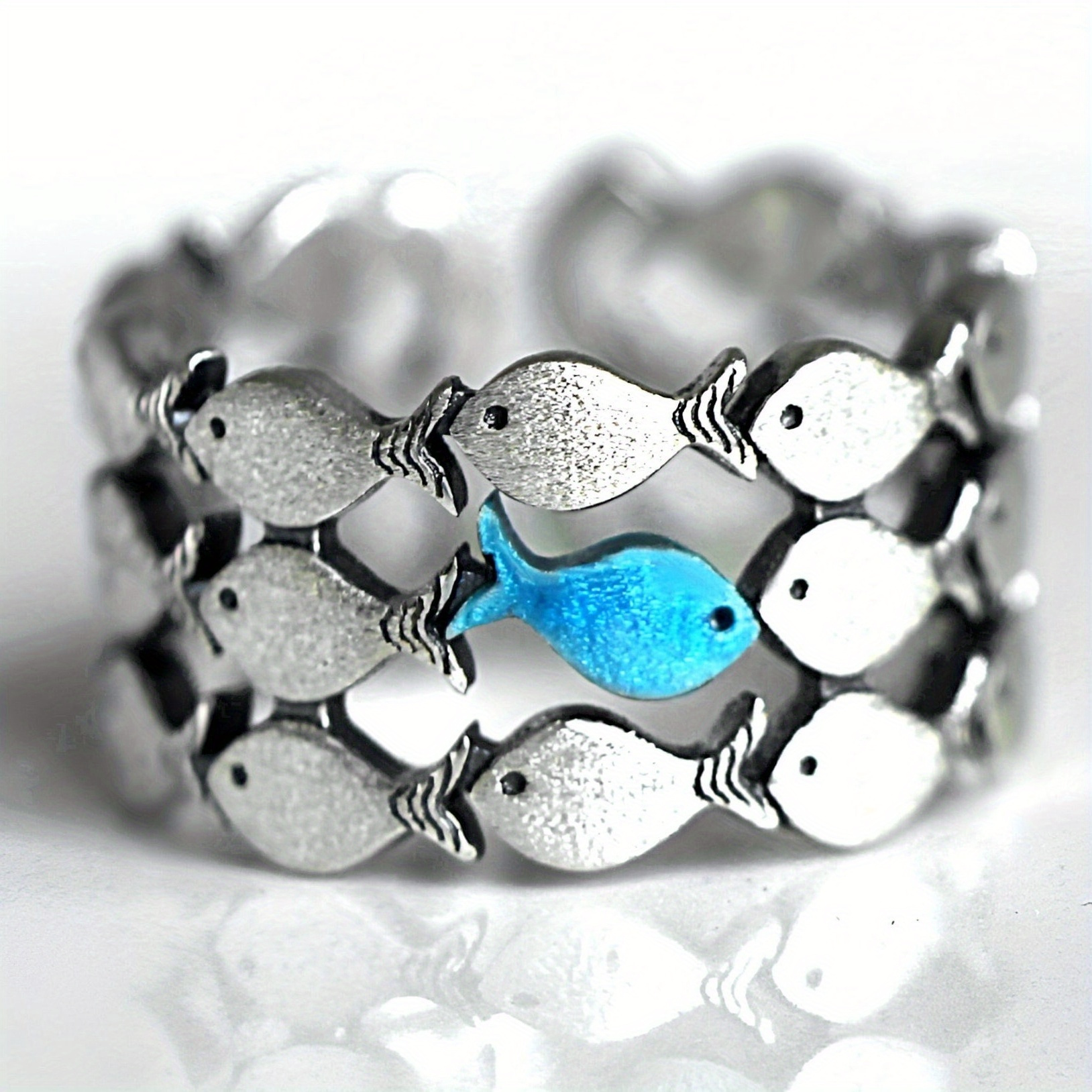 

Personal Blue Fish Swimming Against The Tide Ring For Women And Men, Adjustable Fish Ring Party Jewelry Gifts