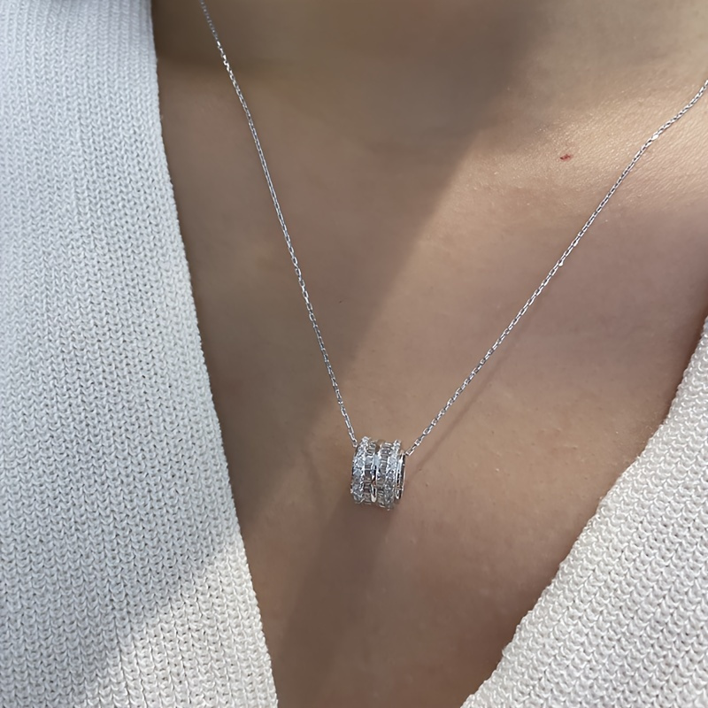 TEMU Elegant Geometric Round Pendant Necklace With Shimmering Cubic Zirconia Simple Style Jewelry For Women, Perfect For Wedding & Engagement Party Accessory