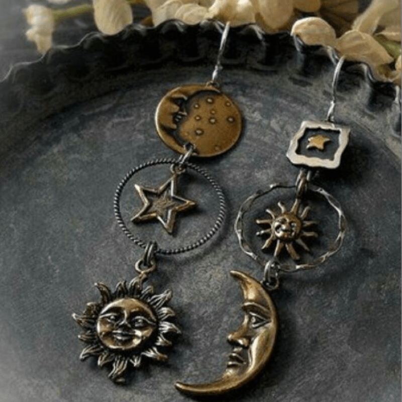 

2pc Exquisite Retro Sun Moon Stars Ethnic Classic Copper Golden Color Silver Color Ladies Pendant Earrings Gift Ball