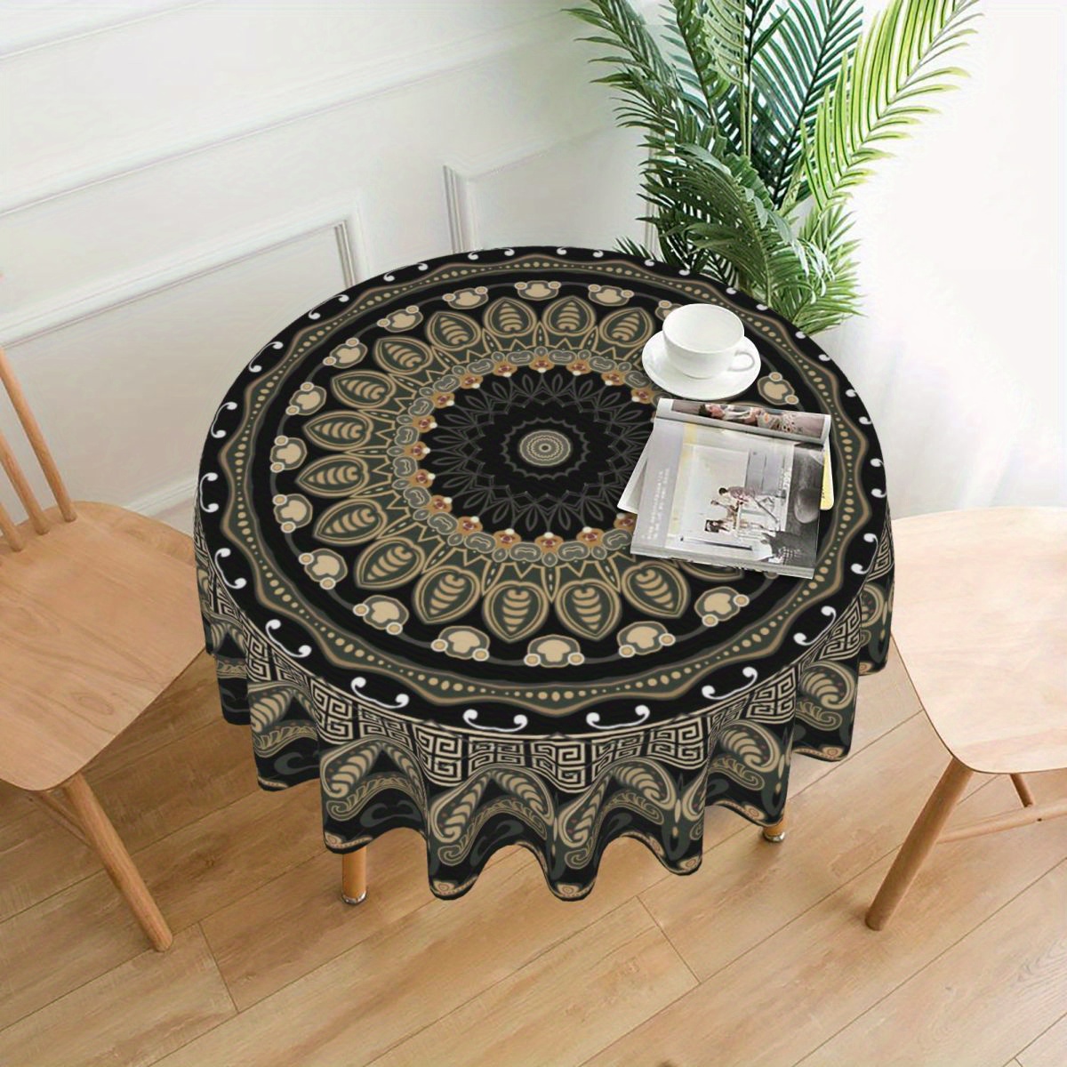 

Elegant Round Tablecloth: Festive Floral And Geometric Design, Waterproof, Easy To Clean, Machine-made, Perfect For Home Dining