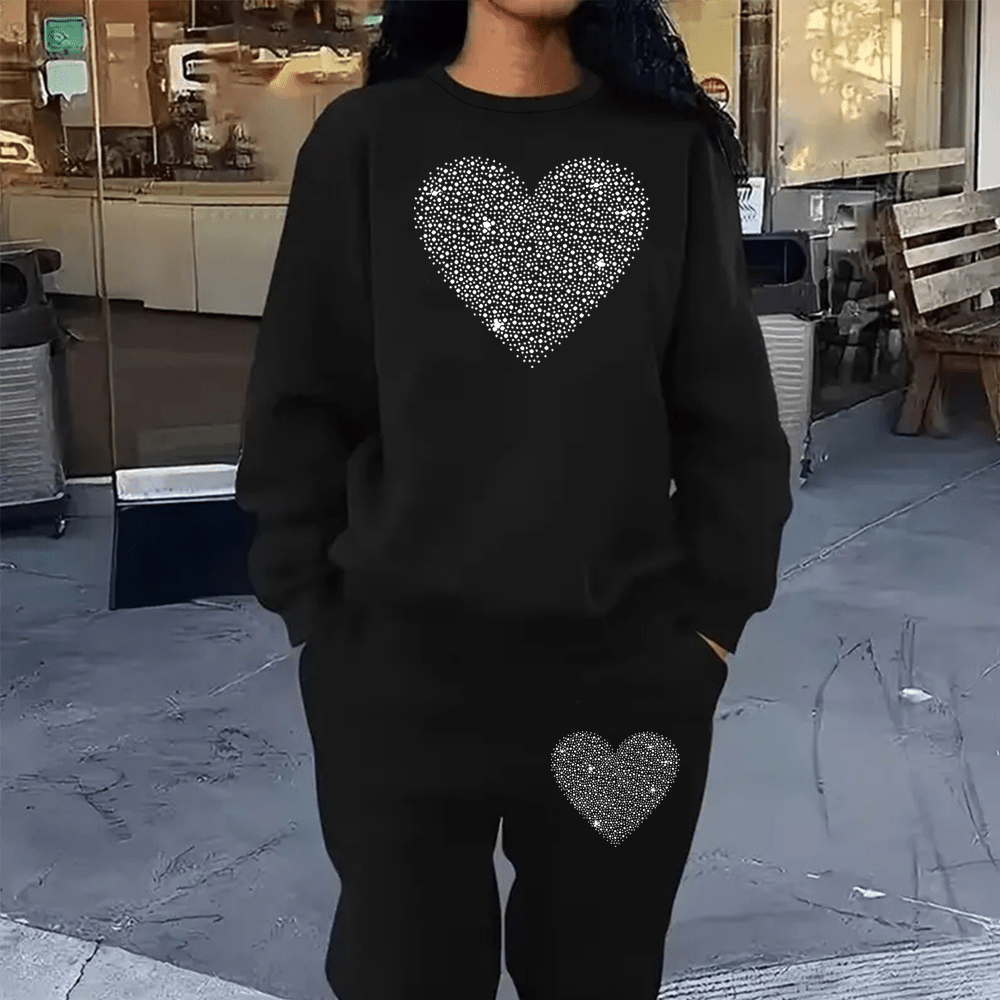 

Plus Size Heart Print 2 Piece Set, Casual Long Sleeve Crew Neck Sweatshirt & Slant Pocket Jogger Pants, Women's Plus Size Clothing