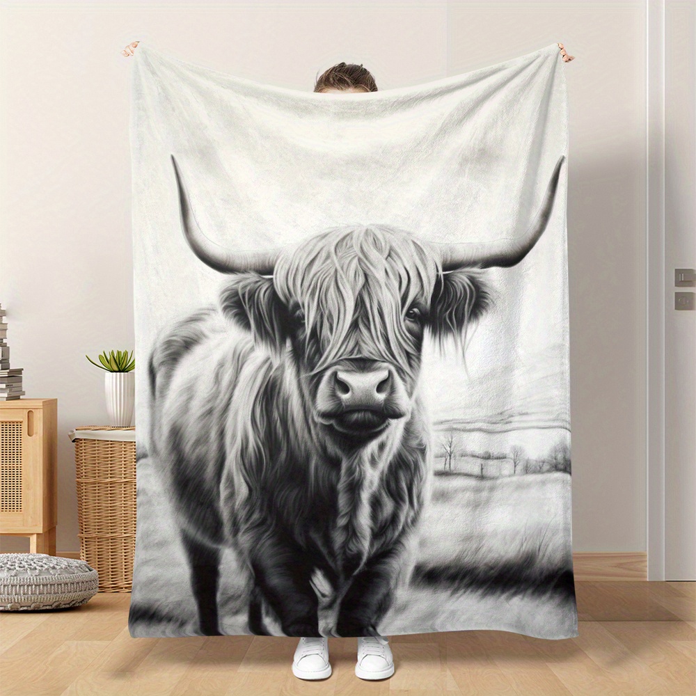 

Cozy Highland Cattle Print Flannel Blanket - Soft, Warm Throw For Naps, Camping, Travel & Home Decor - Perfect Gift For Friends, Family & Lovers