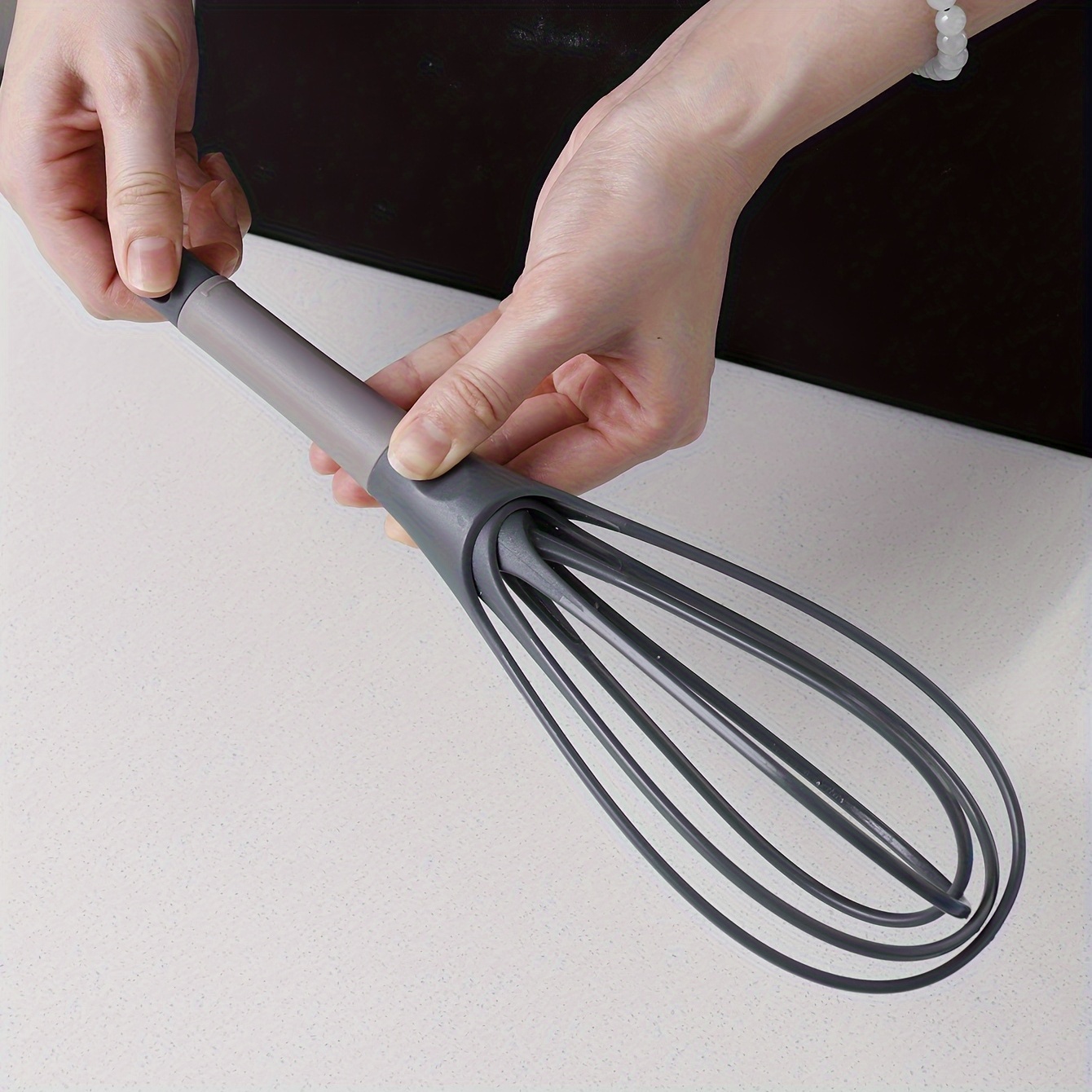 

2-in-1 Twist Whisk: Collapsible Balloon And Flat Whisk For Kitchen Gadgets - Food Safe, Non-stick