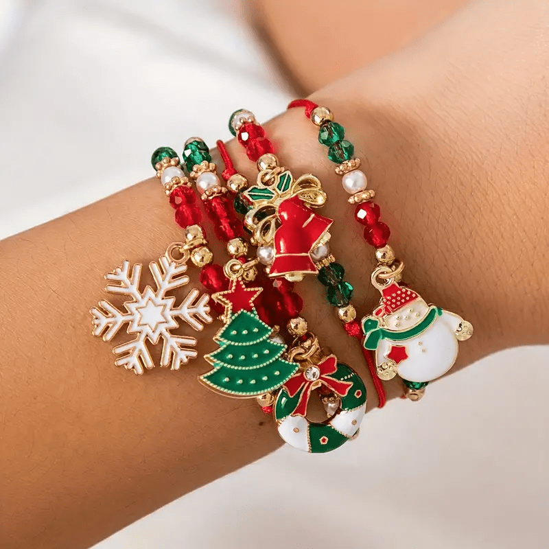 

5pcs Fashion And Delicate Christmas Color Beads Bracelet, Versatile And Easy-to-wear, Combine Well With Any Outfit