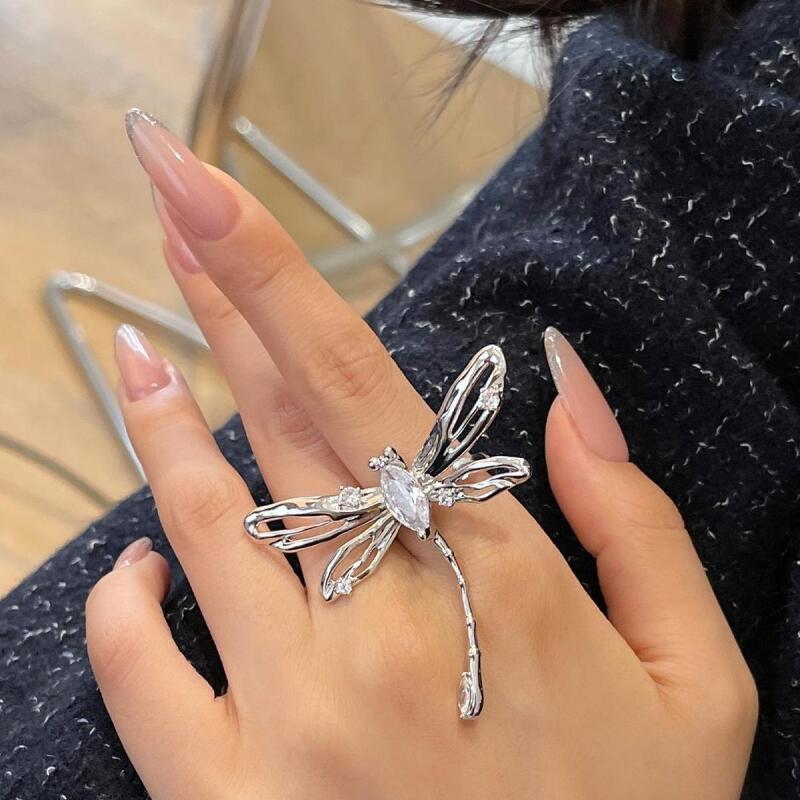 

1pc Exquisite Dragonfly Fashion Personalised Copper Zirconia Silver Color Ring Women Daily Party Gift Banquet Dating