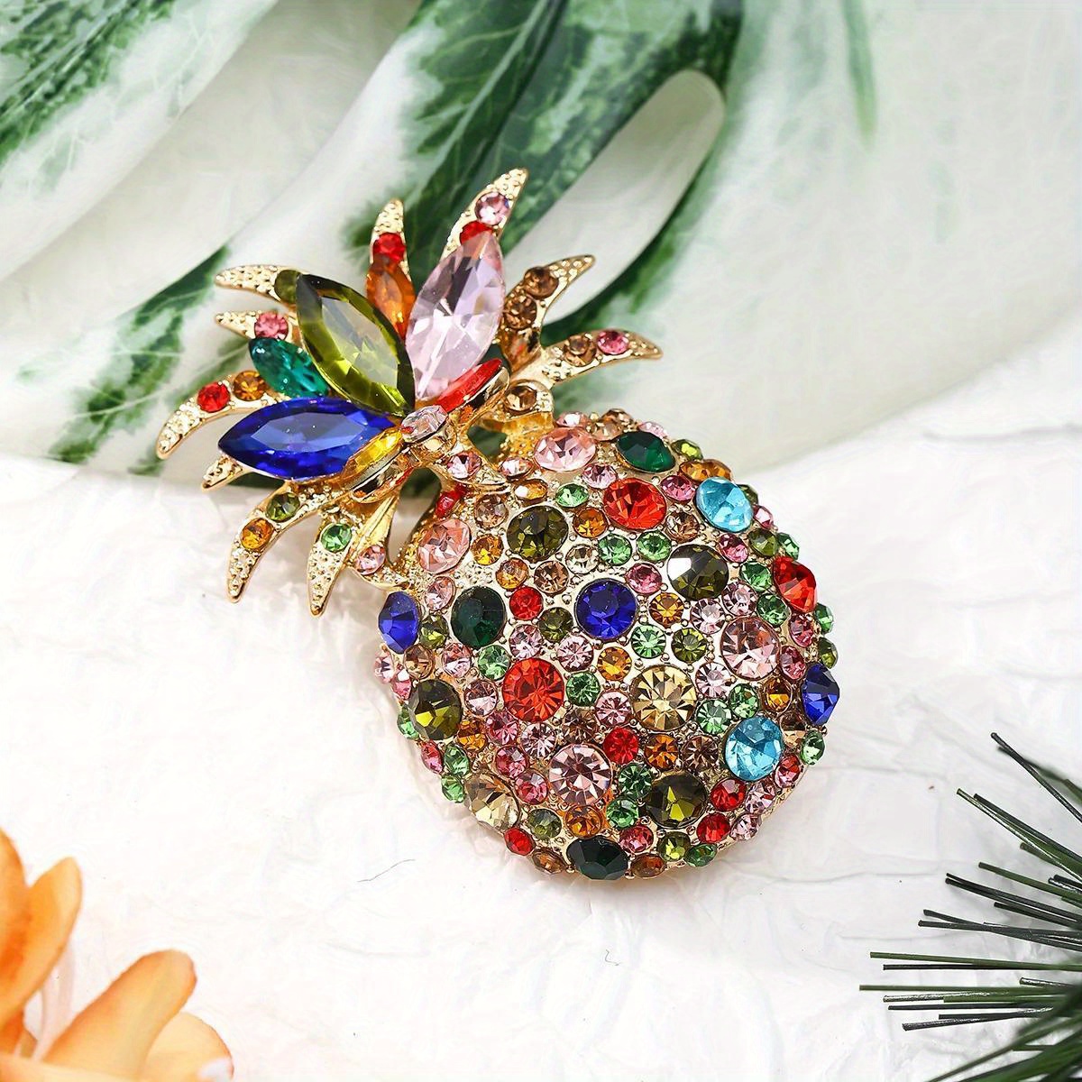 new colorful   pineapple brooch high end fashion   crystal pineapple fruit corsage pin accessory corsage details 8