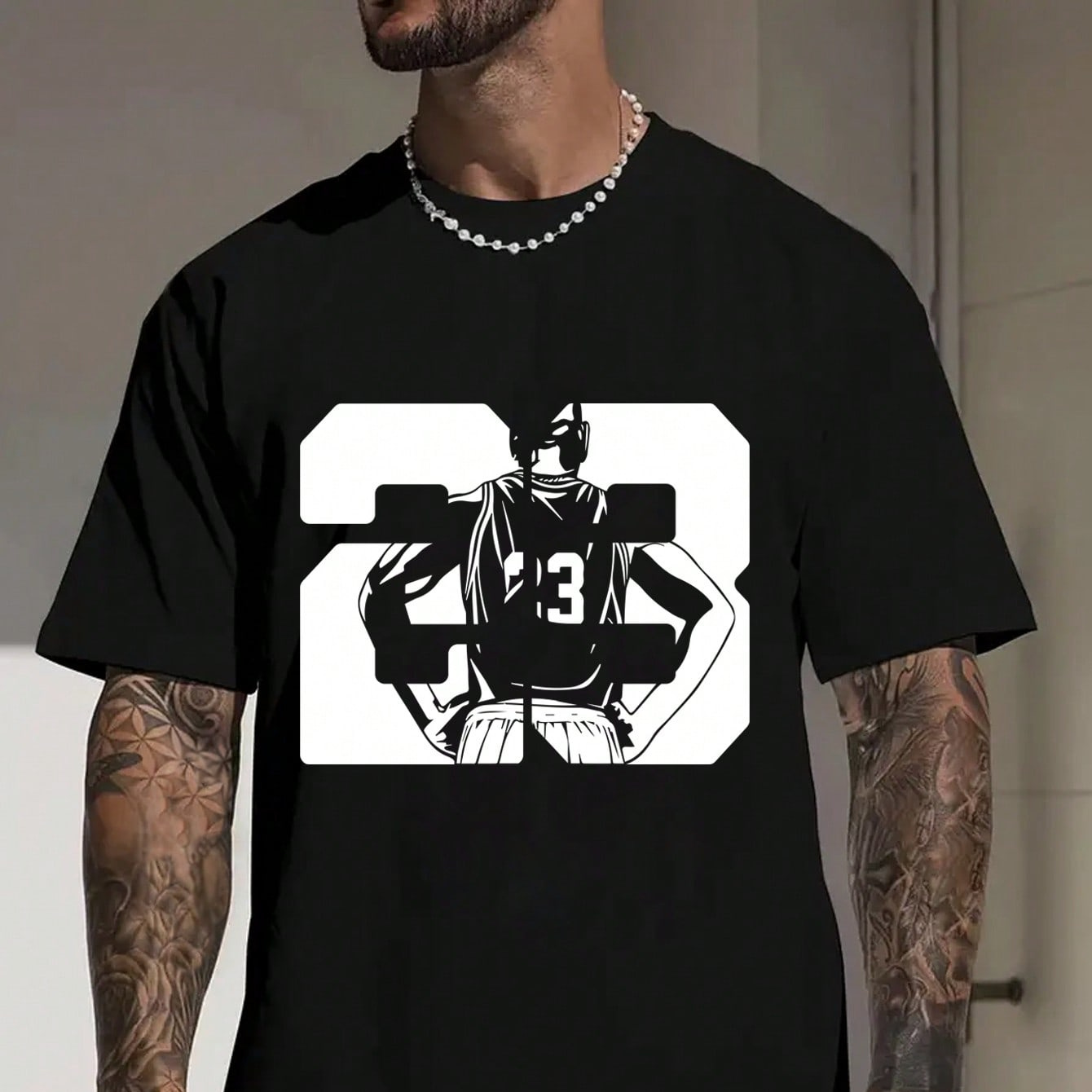 

Men Summer Round Neck Short Sleeve T-shirt With Number 23 And Back Of Basketball Player Patterns Printed