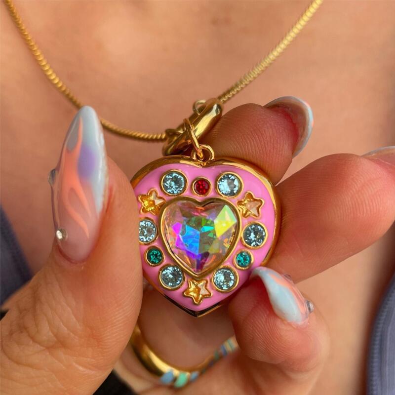 

1pc Exquisite Gorgeous Camera Heart Multicolour Full Zirconia Sweet Fashion Golden Color Pendant Necklace Women Gift Party Daily