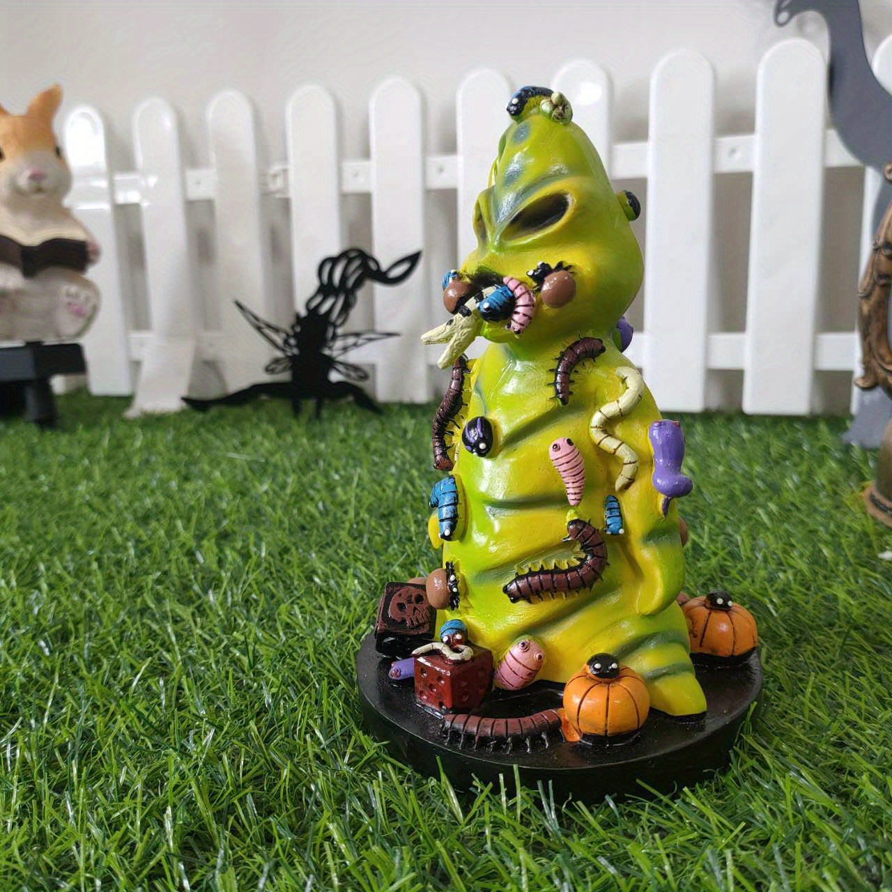 

Spooky Tree Monster Resin Statue: Perfect For , Christmas, Valentine's Day, Father's Day, Or Mother's Day Decorations - Indoor/outdoor Use