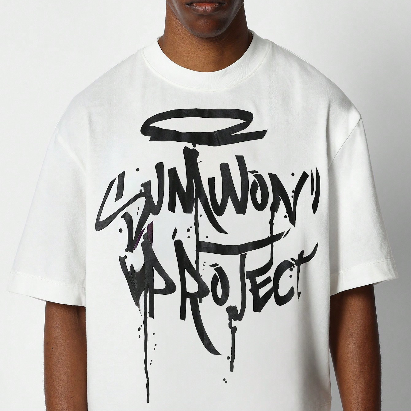 

Regular Tee With Front Graffiti Print