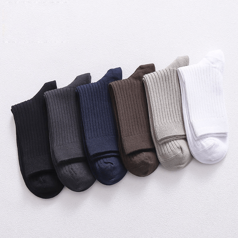 

5pairs Men's Classic Sweatwicking Versatile Vertical Stripe Solid Black Sports Business Socks