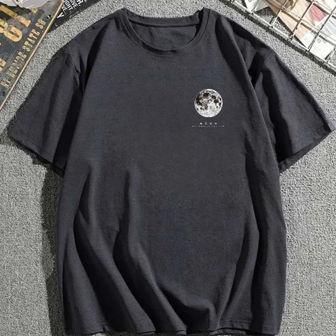 

Trendy Plus Size Men's Moon Print Graphic Tees For Summer - Oversized Crew Neck T-shirts For A Chic Outfit