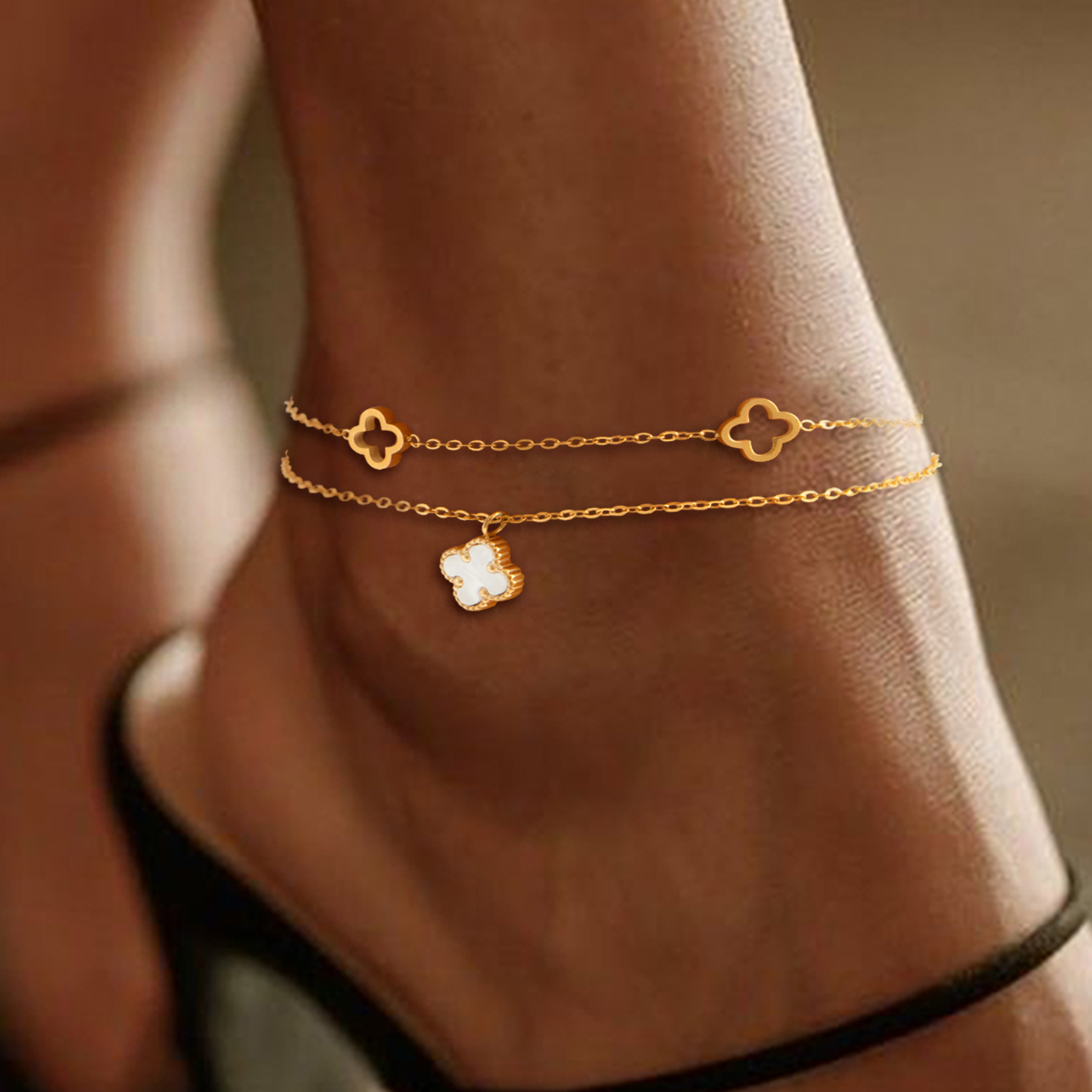 

Elegant Women's Anklet With Four-leaf Clover & Shell Pendant - Hypoallergenic Stainless Steel, Perfect For Vacation Wear