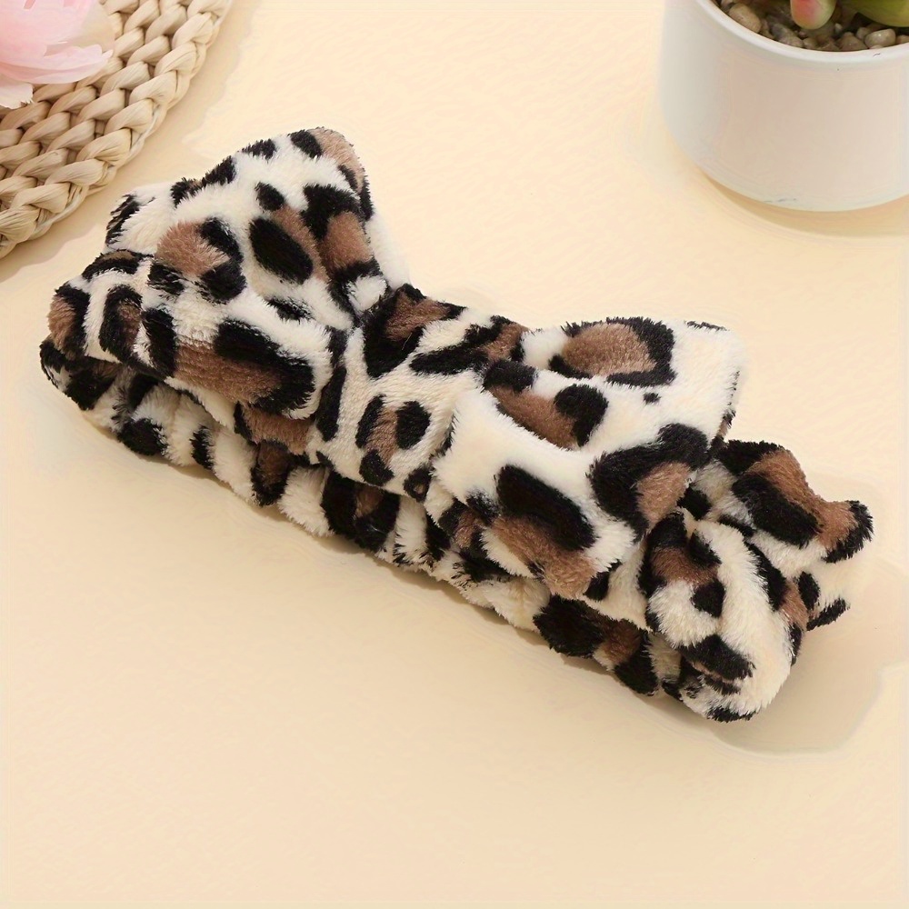 

Soft And Stretchy Leopard Print Bow Headband - Perfect For Washing Face, Spa, And Skincare - Suitable For Women And Girls 14+ - Plush Fabric With Elegant Bow Design