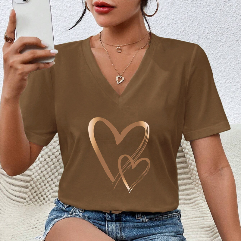 

Stylish Heart-shaped Pattern Casual Sports T-shirt, V-neck Short Sleeve Pullover - Comfortable Versatile Top For Fitness And Leisure