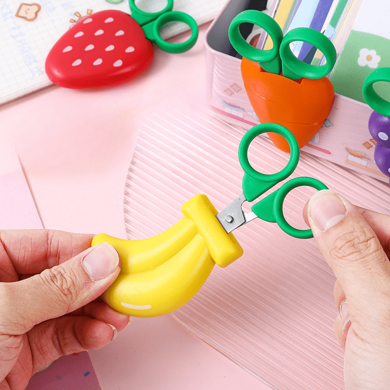 

1pc Fruit Scissors, Art Scissors, Mini Cute Strawberry Shape Portable Paper , Crafting Scrapbooking Supplies For School Stationery