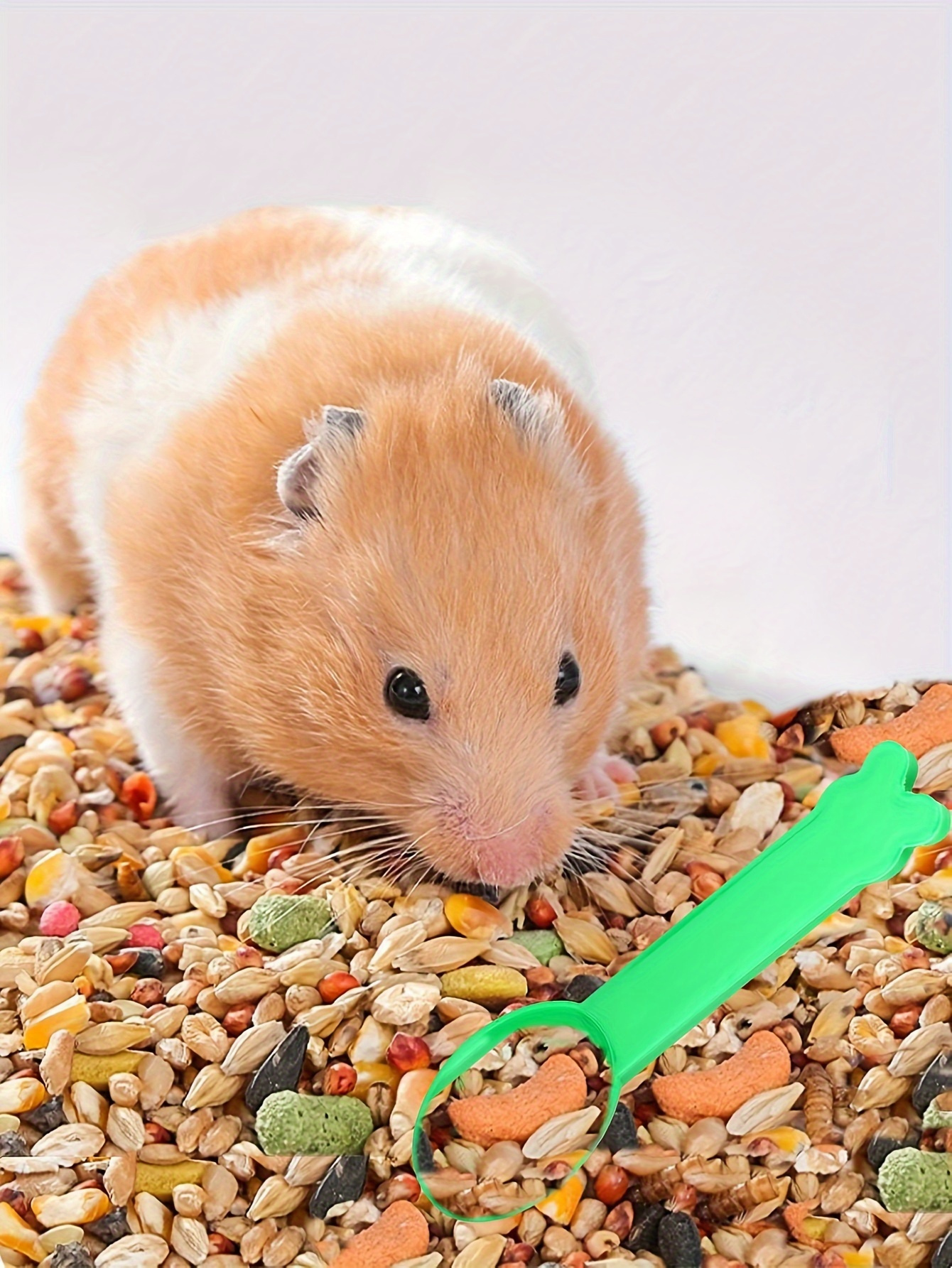 1pc   colored durable hamster garbage shovel made of sturdy abs plastic this easy to clean shovel is perfect for small pets Product details 6