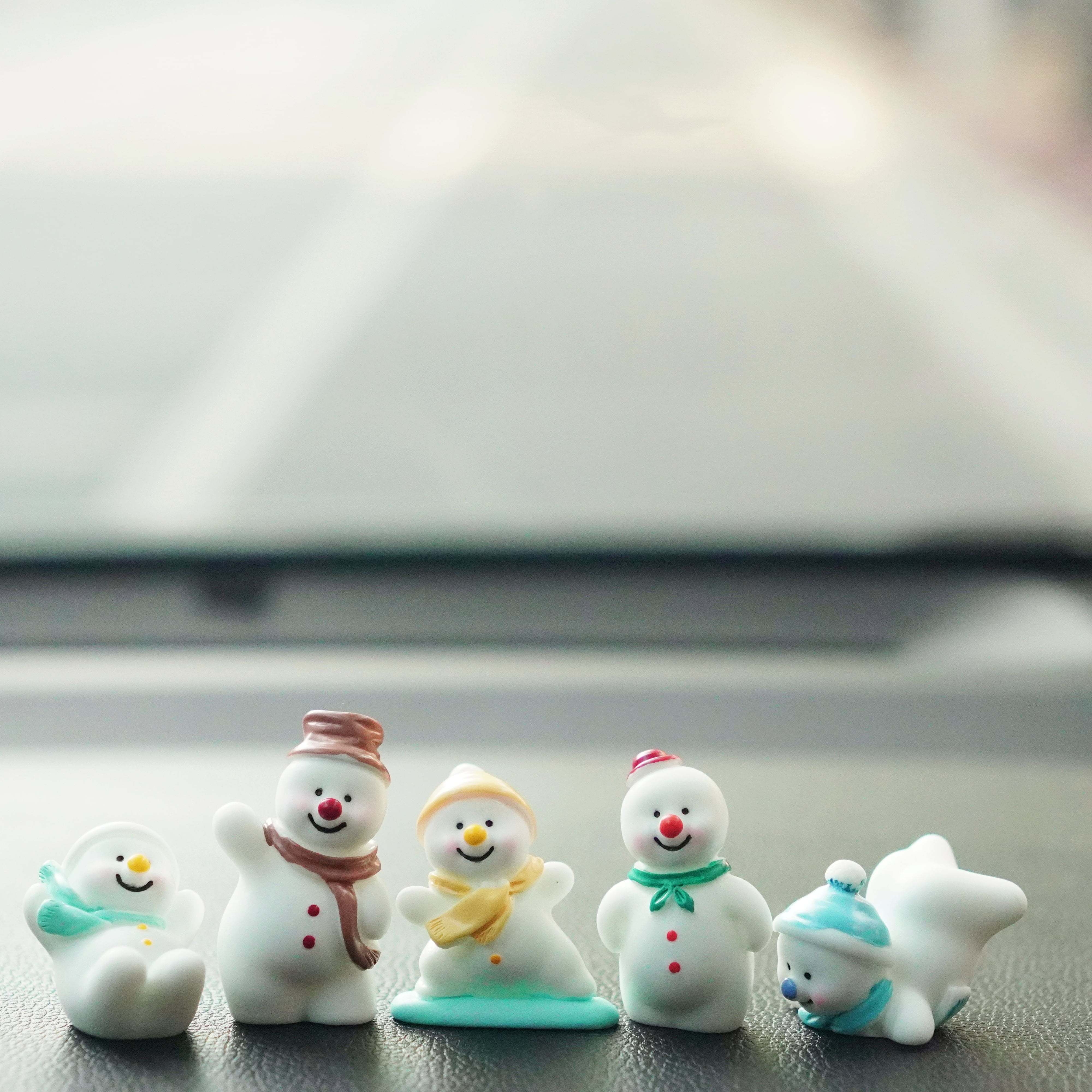 

Set Of 5 Christmas Snowman Figurines - Hand- Resin Collectible Miniatures, Art , No Electricity Needed, For Room Types, Decor For Christmas, Thanksgiving, Valentine's Day, Fairy Themed