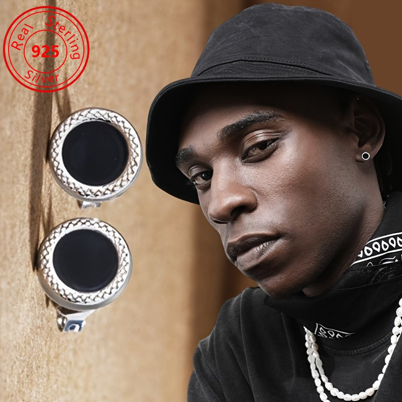 

1 Pair Of S925 Sterling Silver For Men With Carved Black Round Earrings In Hip-hop Punk Style - Hypoallergenic - Perfect For Birthday And Valentine's Day Gifts - Perfect For Everyday Wear