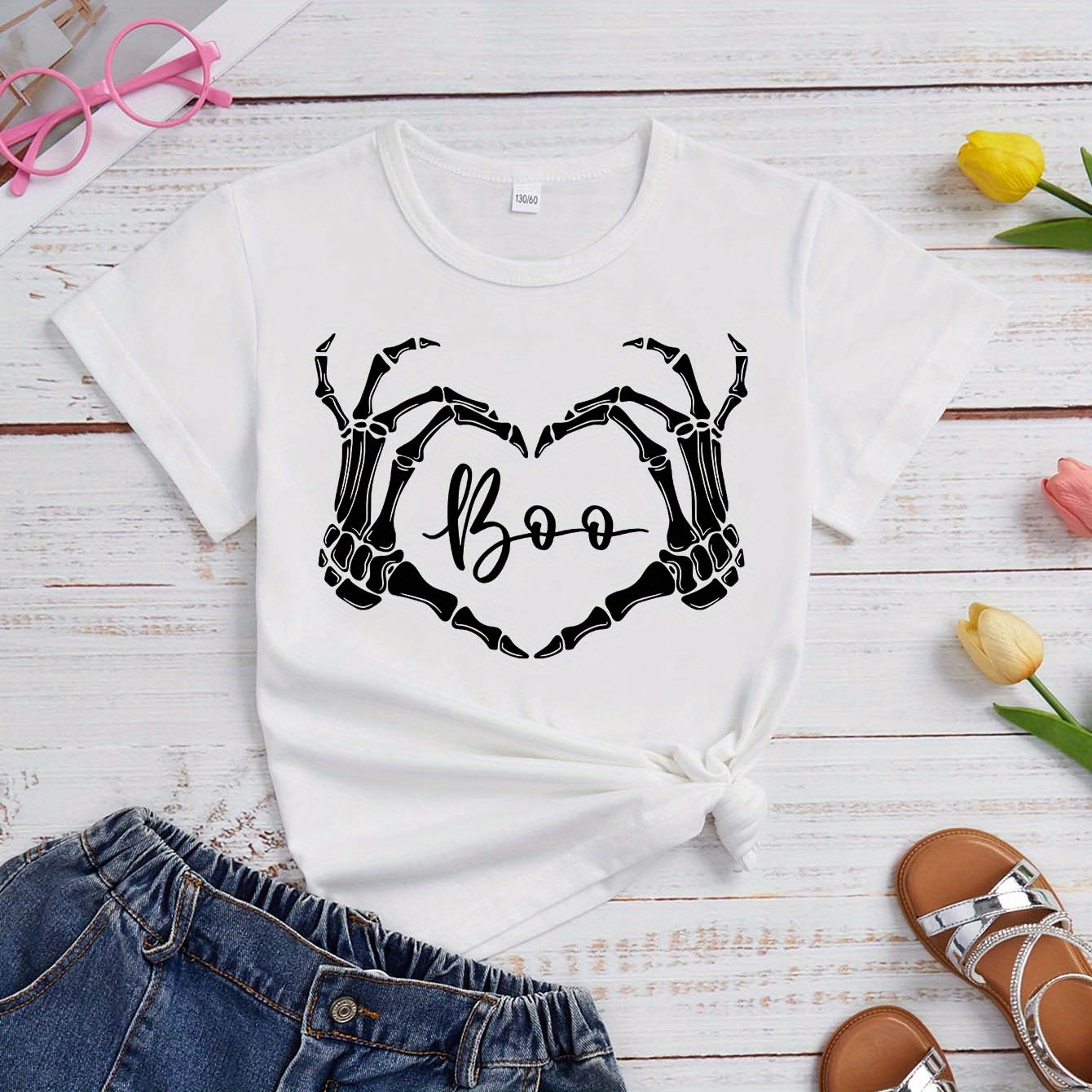 

Halloween Skeleton Hand Heart Graphic Print Trendy T-shirt, Soft & Elastic Comfy Crew Neck Short Sleeve Tees, Girl's Summer Tops