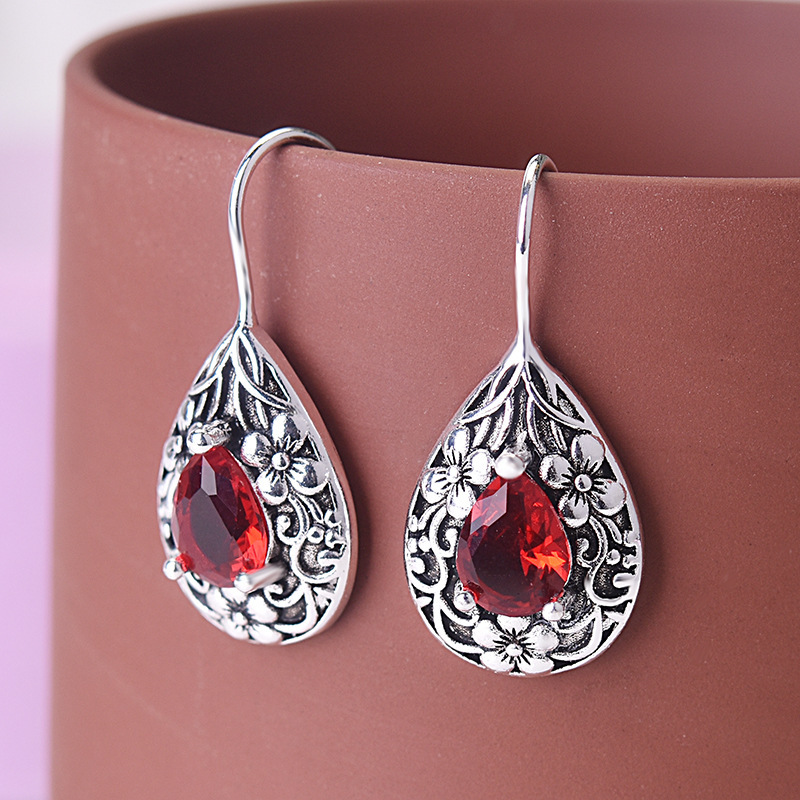 

2pcs Retro Water Drop Shape Flower Ruby Copper Silvery Red Earrings For Women's Party Gift