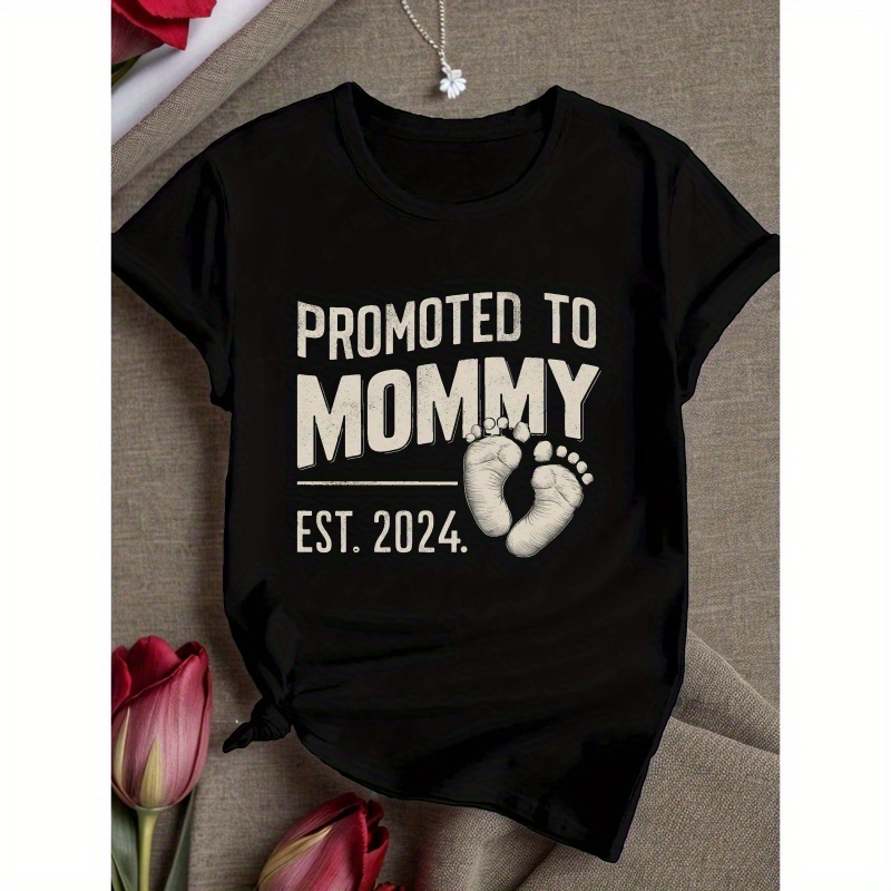 

Promoted To Mommy Design Women's T-shirt