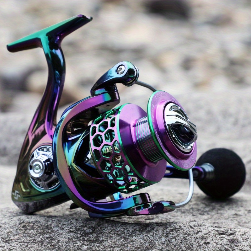 

Ultra Smooth 13+1bb Light Weight Fishing Reel - Perfect For Anglers!