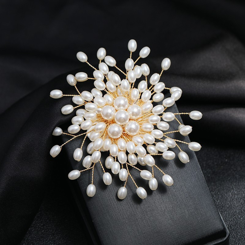 elegant resin snowflake brooch for women luxury floral brooch for brides wedding party gift   jewelry details 2