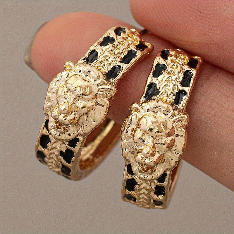 

2pcs Fine Lion Head Fashion Personalised Stainless Steel Golden Earrings Women Daily Party Gift Banquet Bar