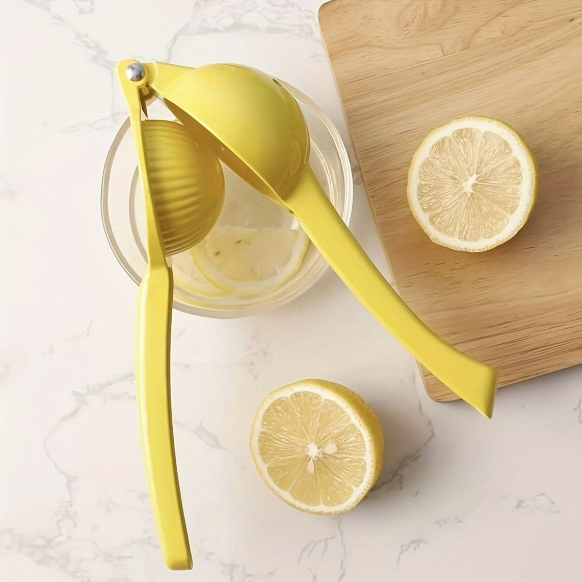 Citrus Juicer Manual Lemon Orange Squeezer Durable Plastic Kitchen 