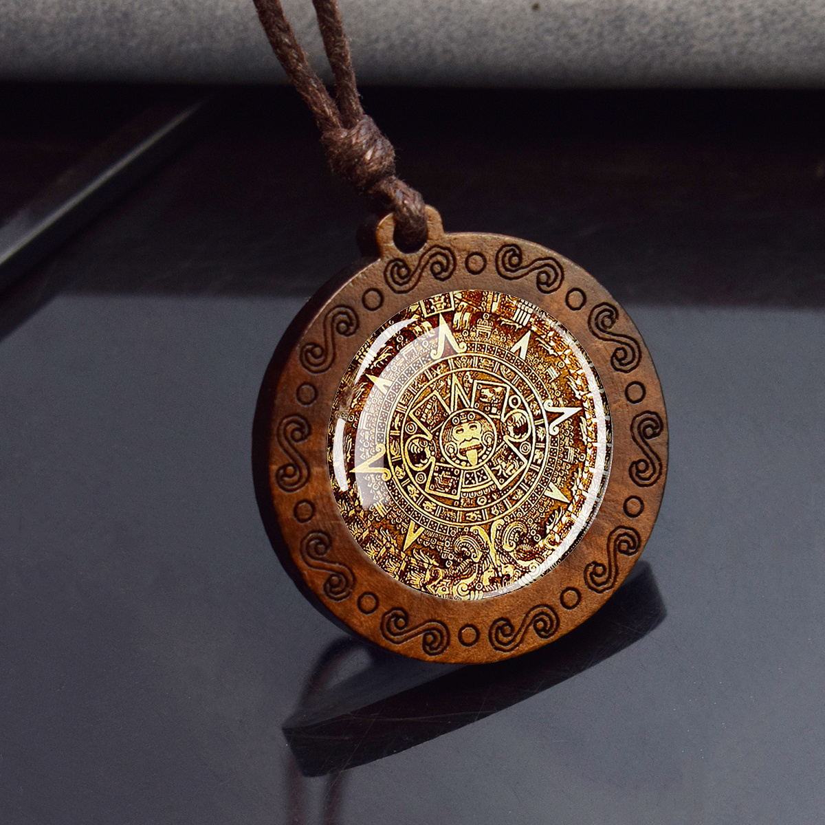 

1pc Retro Aztec Calendar Wooden Pendant Necklace For Men