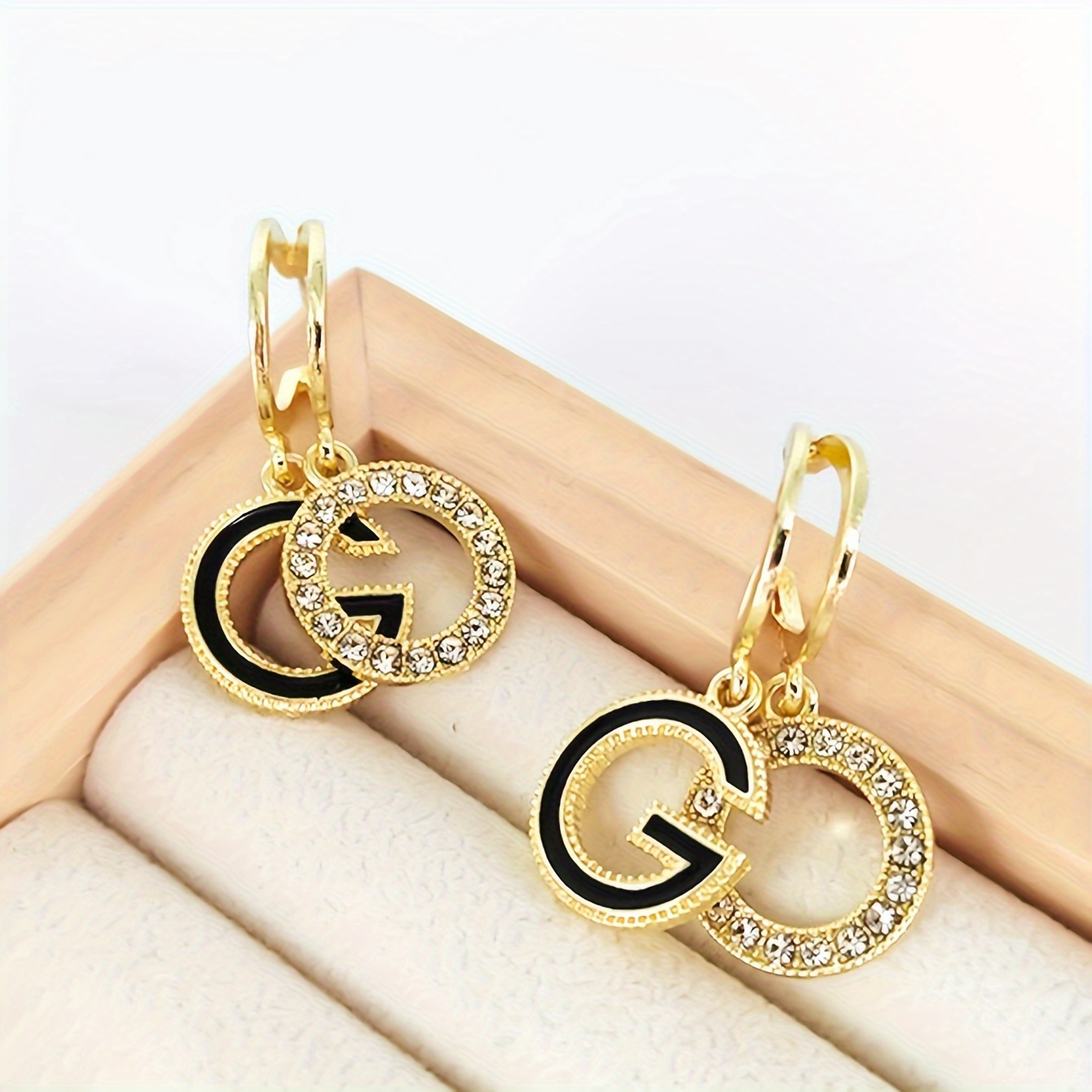 

Trendy Letter Pendant Dangle Earrings Inlaid Shiny Rhinestone Design Alloy Ear Piercing Jewelry Decoration