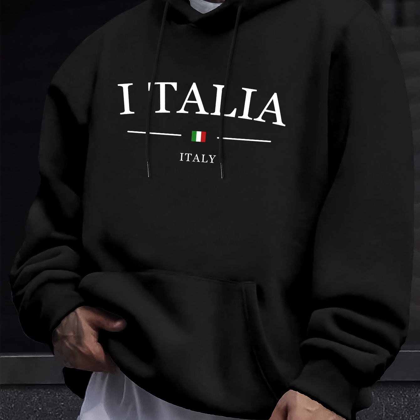 

Italia With Country Flag Print Men's Hoodie With Long Sleeves & Kangaroo Pocket, Trendy Regular Fit Clothing For Male Autumn & Winter Outdoor Wear