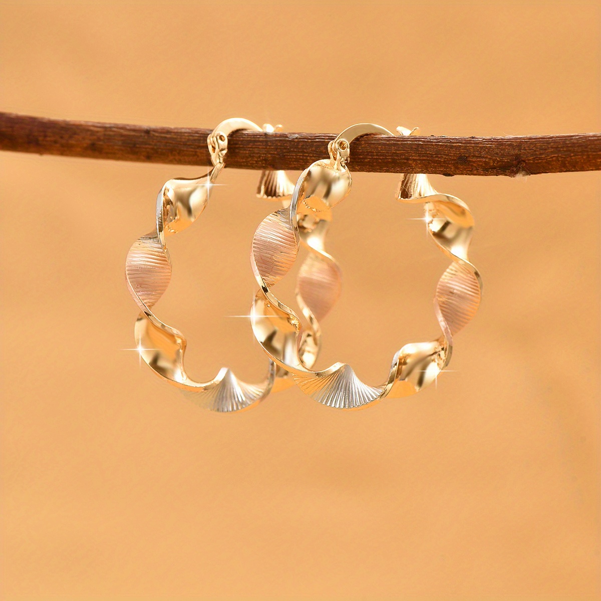 TEMU 1 Pair Bohemian Women's Earrings 18k Gold Plated Plated Copper Hoop Earrings With Synthetic December Birthstone Beads - Intricate Leaf Design For Everyday Jewelry Gift