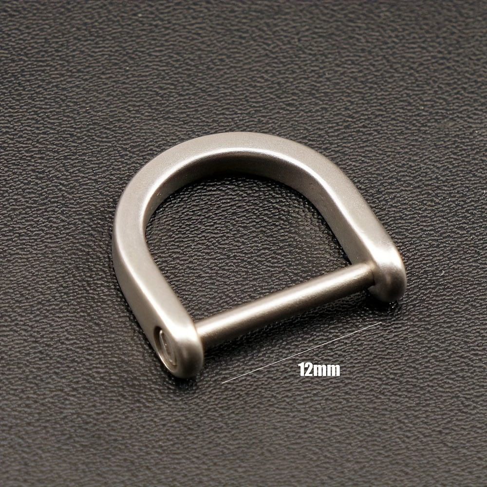 Durable Titanium Alloy Horseshoe - Lightweight, Corrosion Resistant Keychain For Outdoor Equipment And