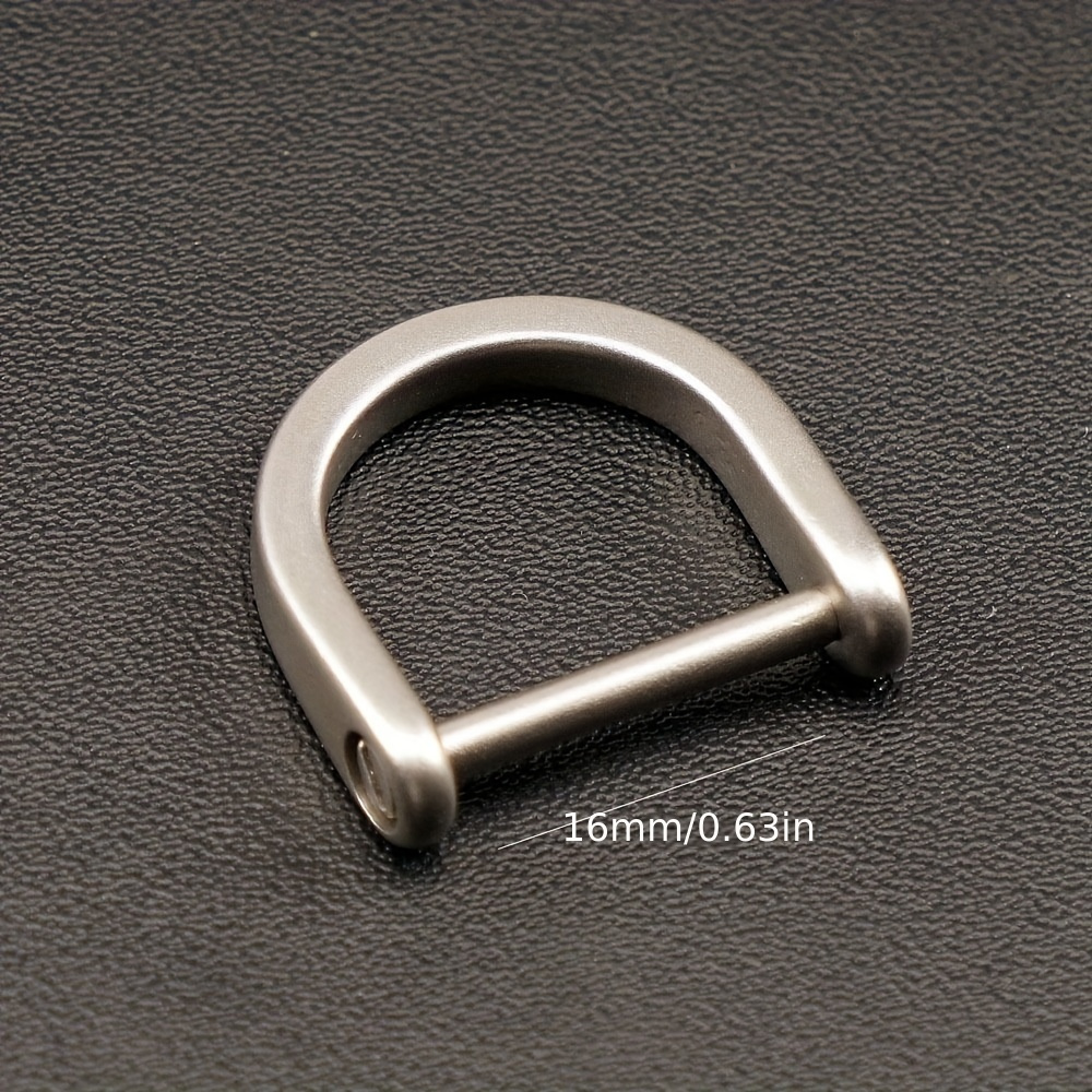 Image of Durable Titanium Alloy Horseshoe - Lightweight, Corrosion Resistant Keychain For Outdoor Equipment And