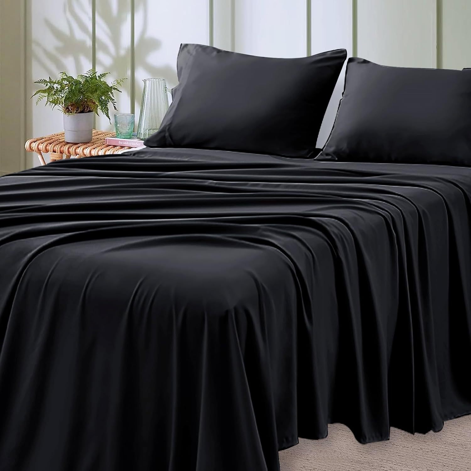 

4-piece Soft Cooling Sheets With 14" Deep Pocket For Queen Size Bed - Shrinkage & Fade Resistant Luxury Hotel-grade Easy Care Sheet Set Bed Sheets Set