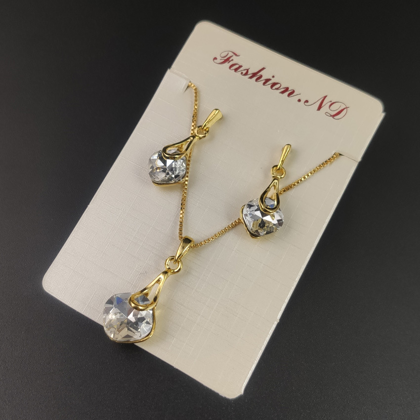 316 Stainless Steel Inlaid Synthetic Synthetic Zirconia Necklace and Earrings Jewelry Set, Elegant and Minimalist Design, Versatile Vintage-style Fashion Accessories, Suitable for Women, Couples, Streetwear, Daily Commutes, Weddings, Holidays, and