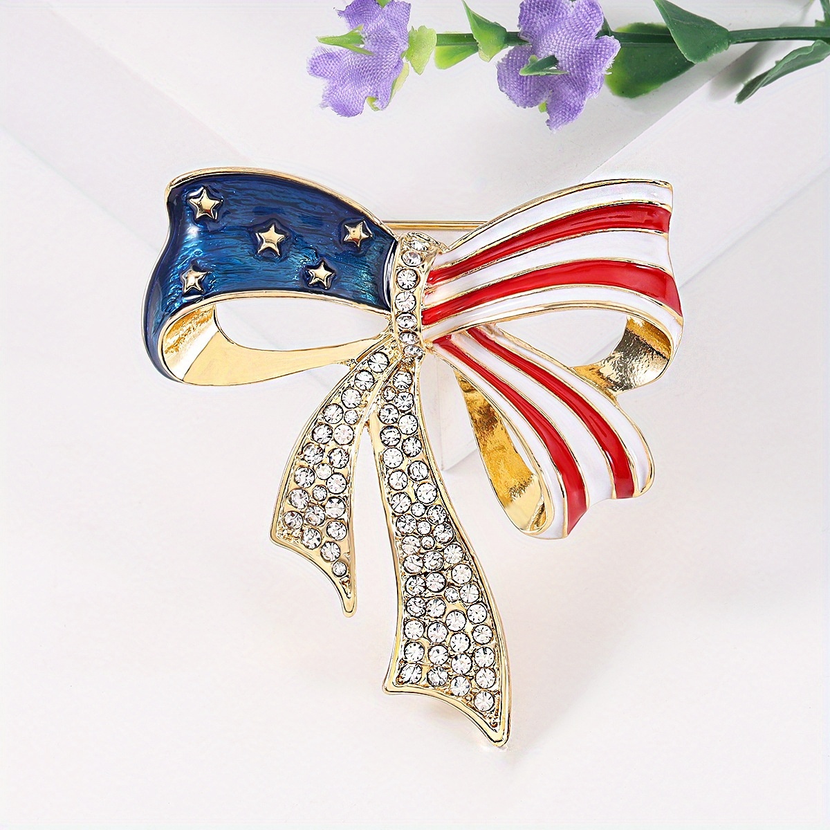 

Rhinestone Waving Usa Flag Brooch Pin For Men Women Silver Tone Fashion Crystal Bow Brooch