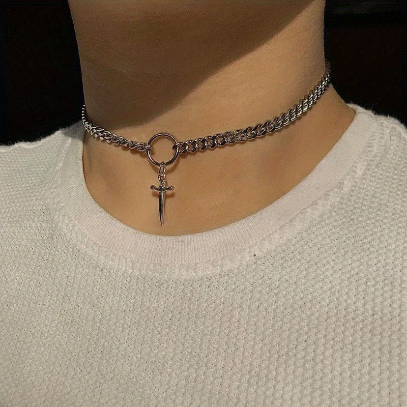 

1pc Gothic Dagger Pendant Choker Necklace, Vintage Gothic Style Cuban Link Chain Collar Necklace Sexy Accessory